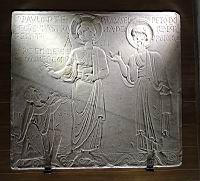Bas-relief, Le Christ, saint Paul et un nomme Richard, Marbre, 12e, eglise St-Paul (3) (Lyon, Musee Gadagne)